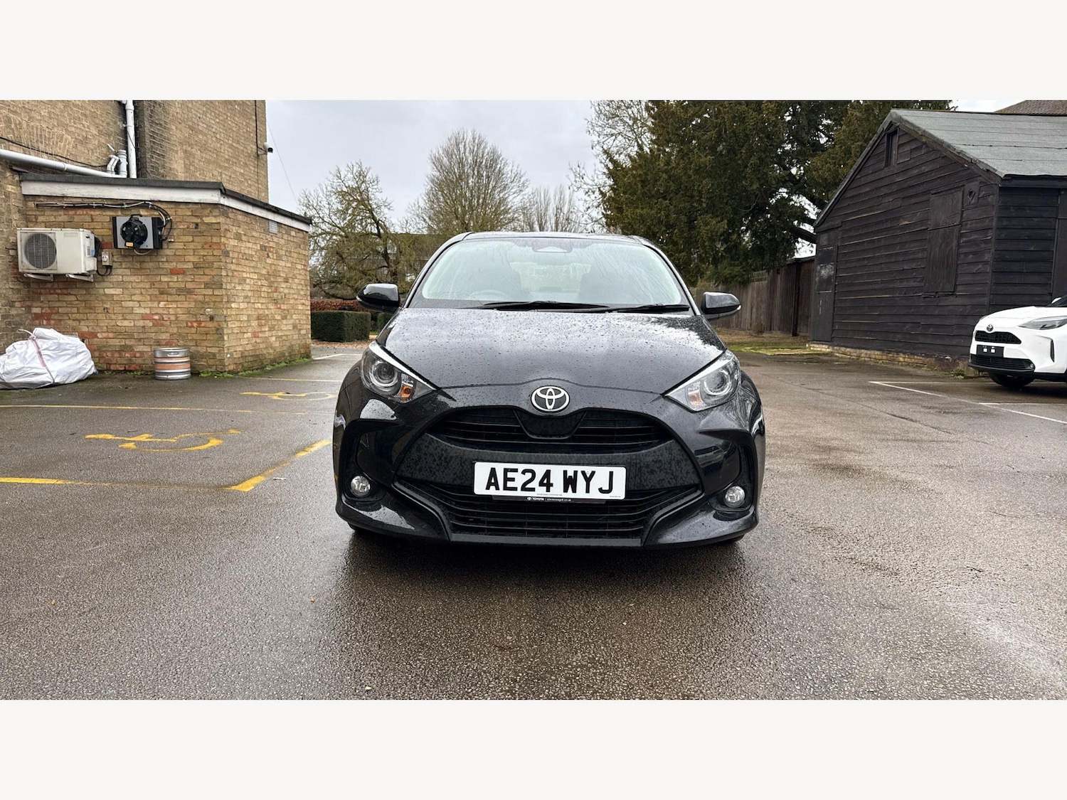 Used Toyota Yaris for sale - 77925860: Photo 17