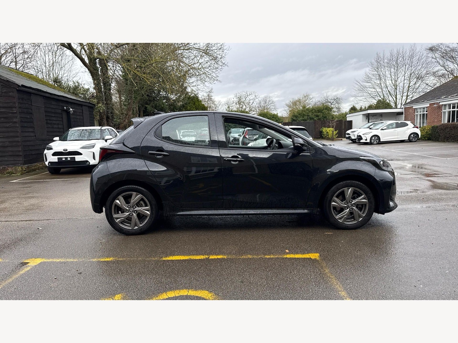 Used Toyota Yaris for sale - 77925860: Photo 18