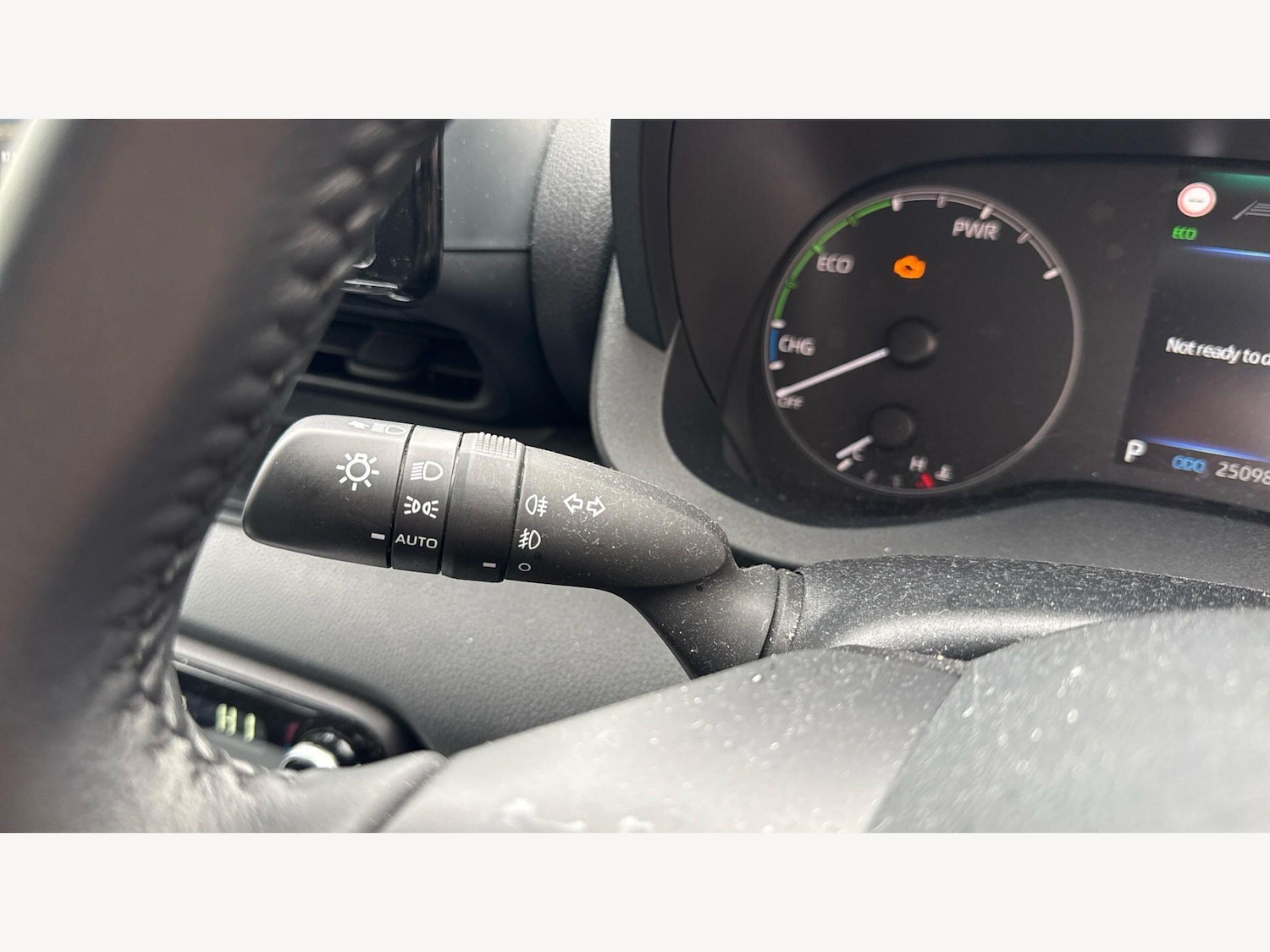 Used Toyota Yaris for sale - 77925860: Photo 26