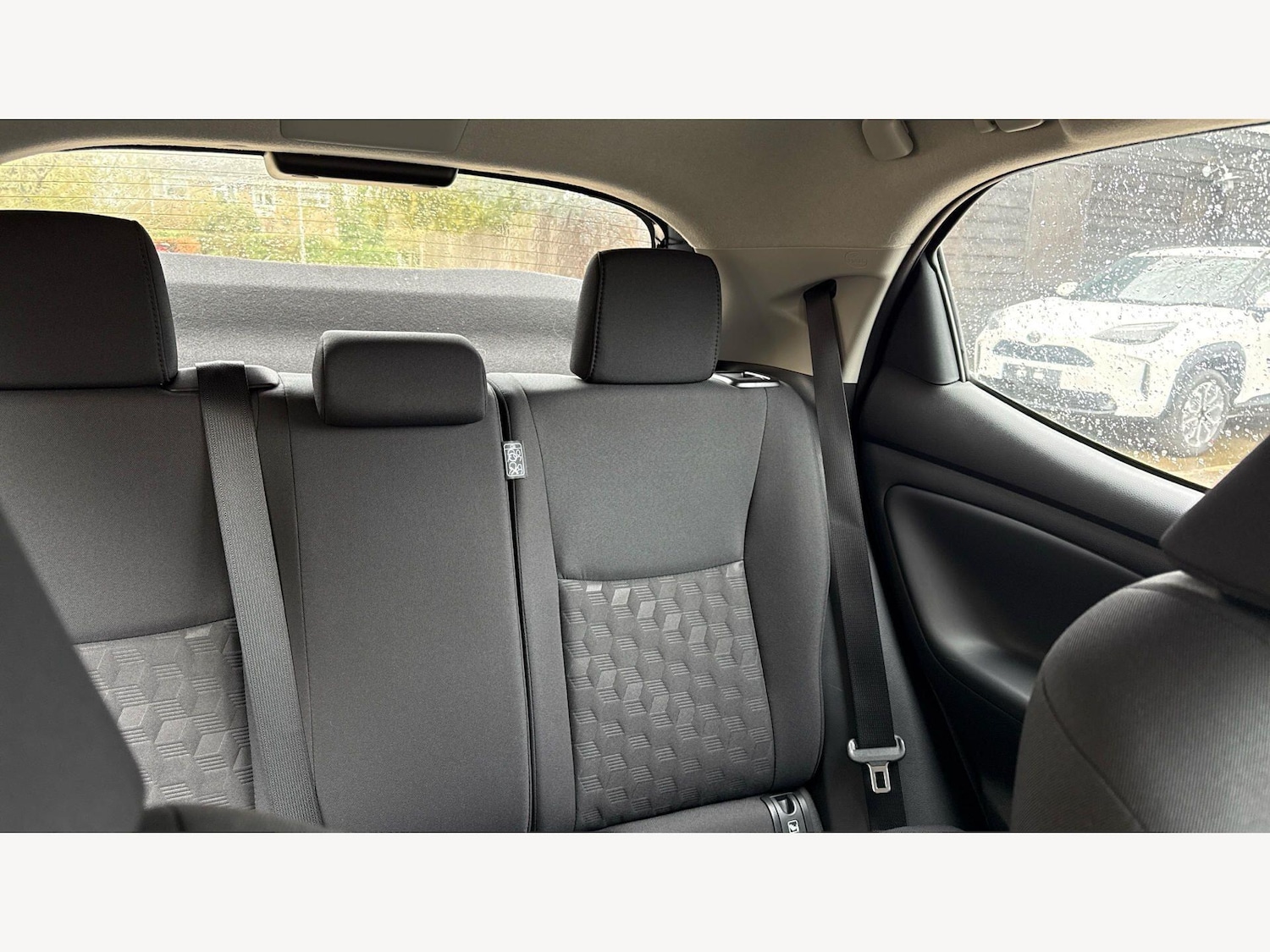 Used Toyota Yaris for sale - 77925860: Photo 27