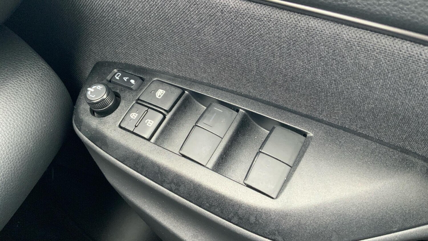 Used Toyota Yaris Cross for sale - 77705034: Photo 32