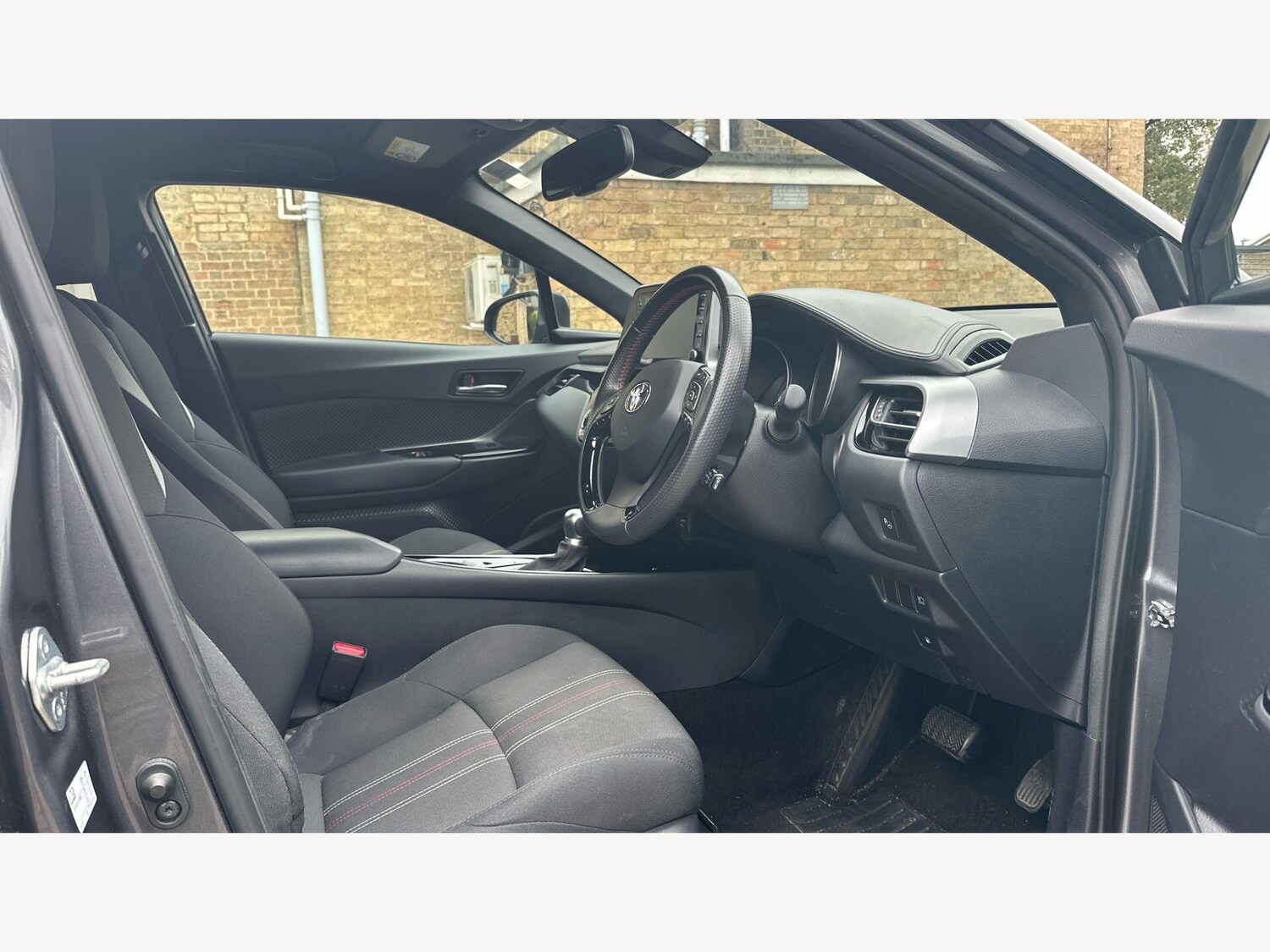 Used Toyota C-HR for sale - 77882106: Photo 13