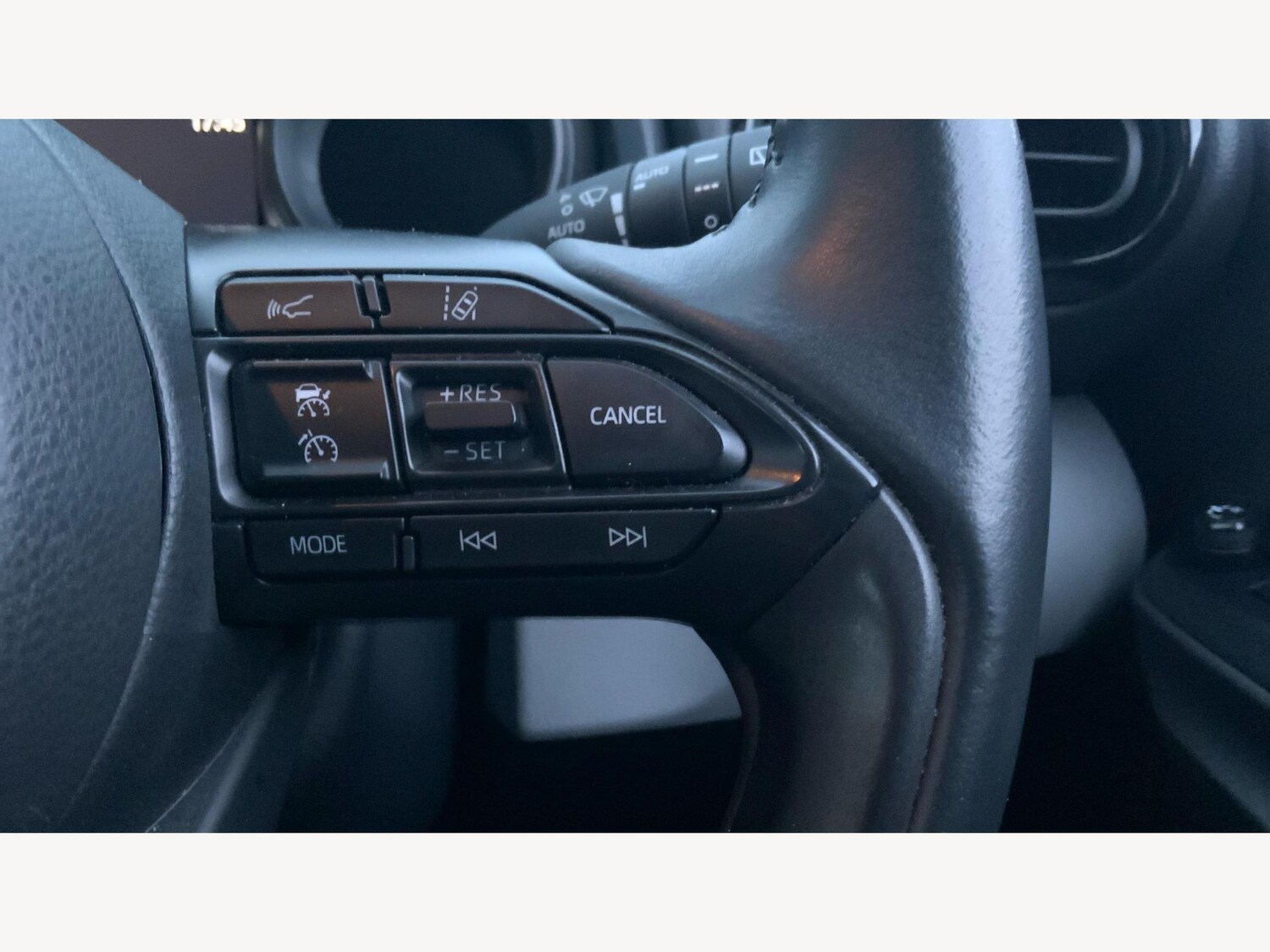 Used Toyota Yaris Cross 2022 for sale - 76538395: Photo 31