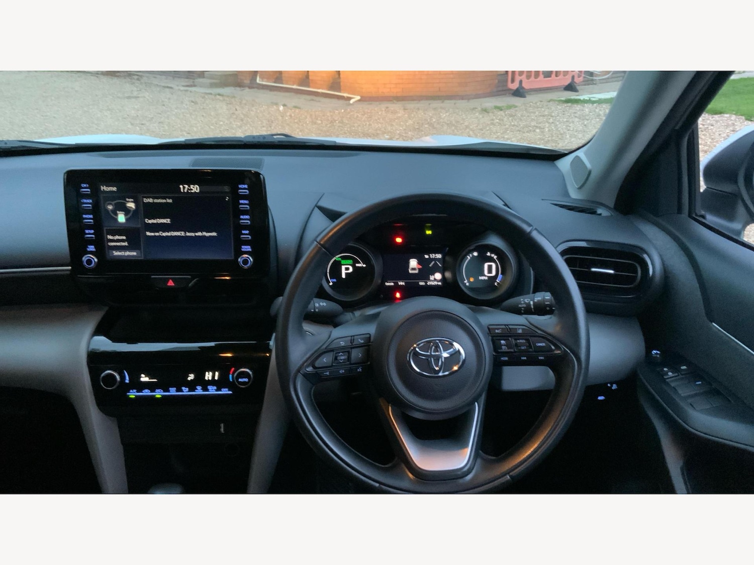 Used Toyota Yaris Cross 2022 for sale - 76538395: Photo 7