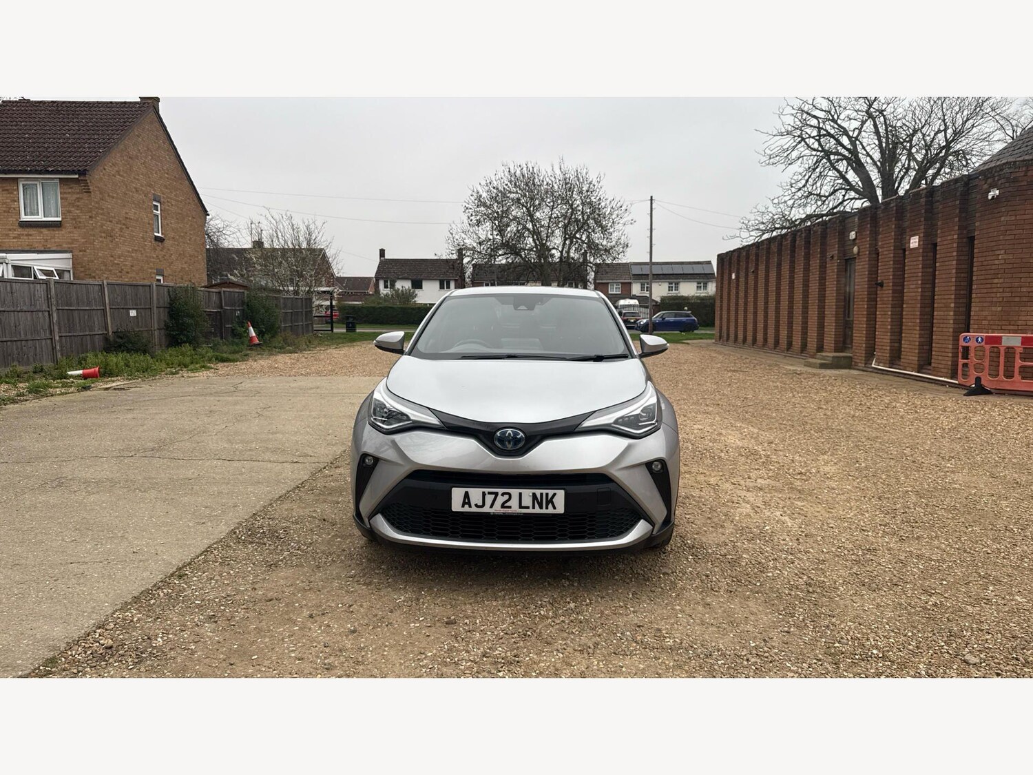 Used Toyota C-HR 2023 for sale - 77925890: Photo 17