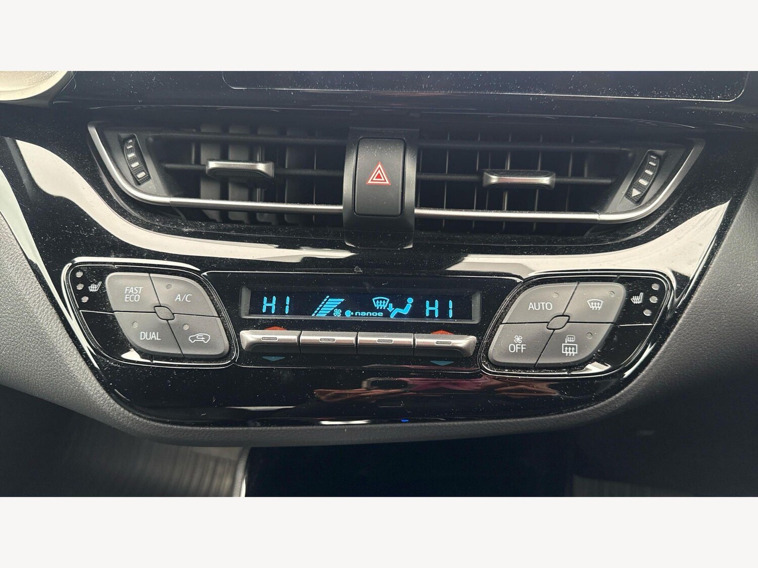 Used Toyota C-HR 2023 for sale - 77925890: Photo 26