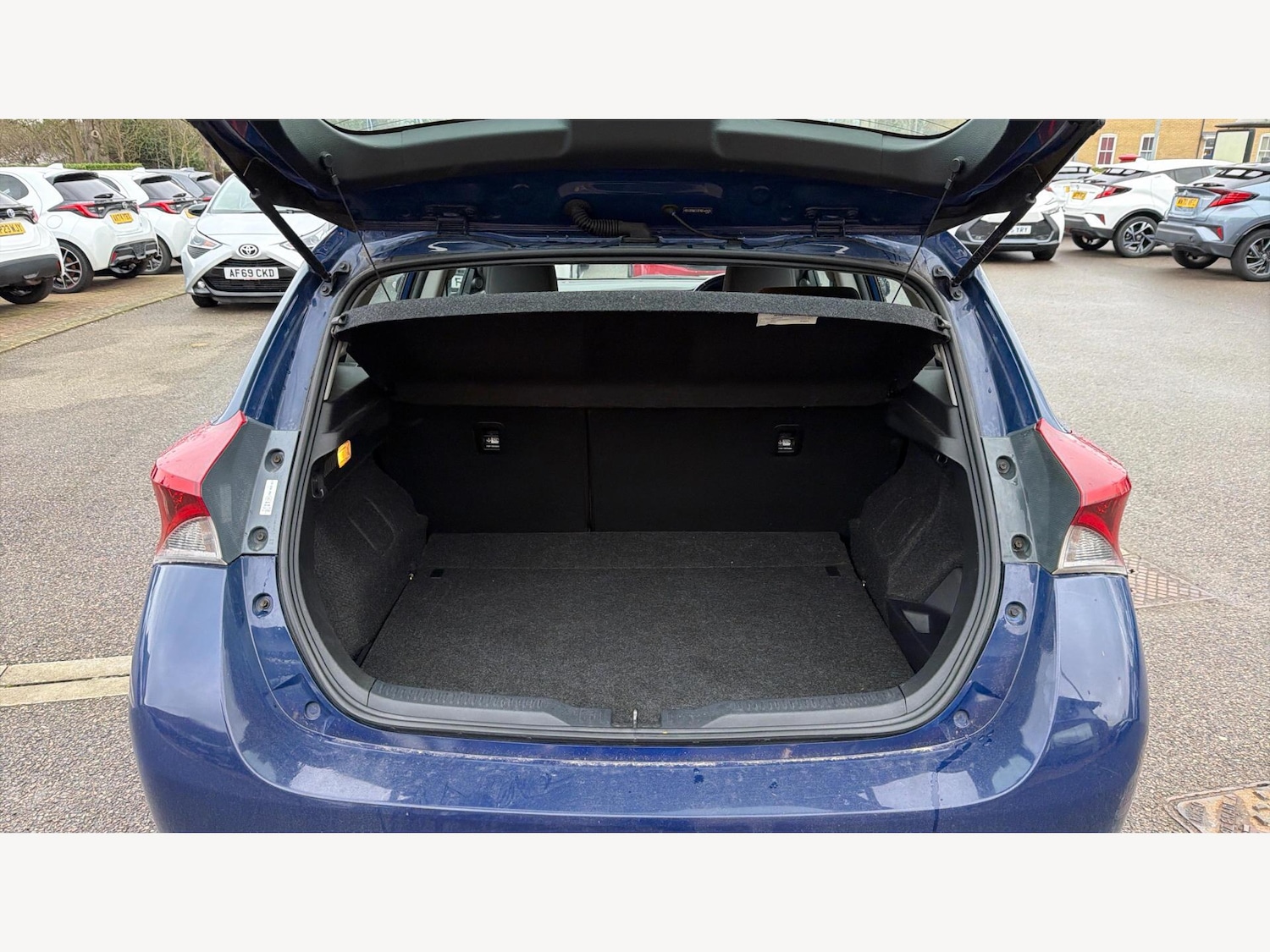 Used Toyota Auris 2018 for sale - 77320512: Photo 16