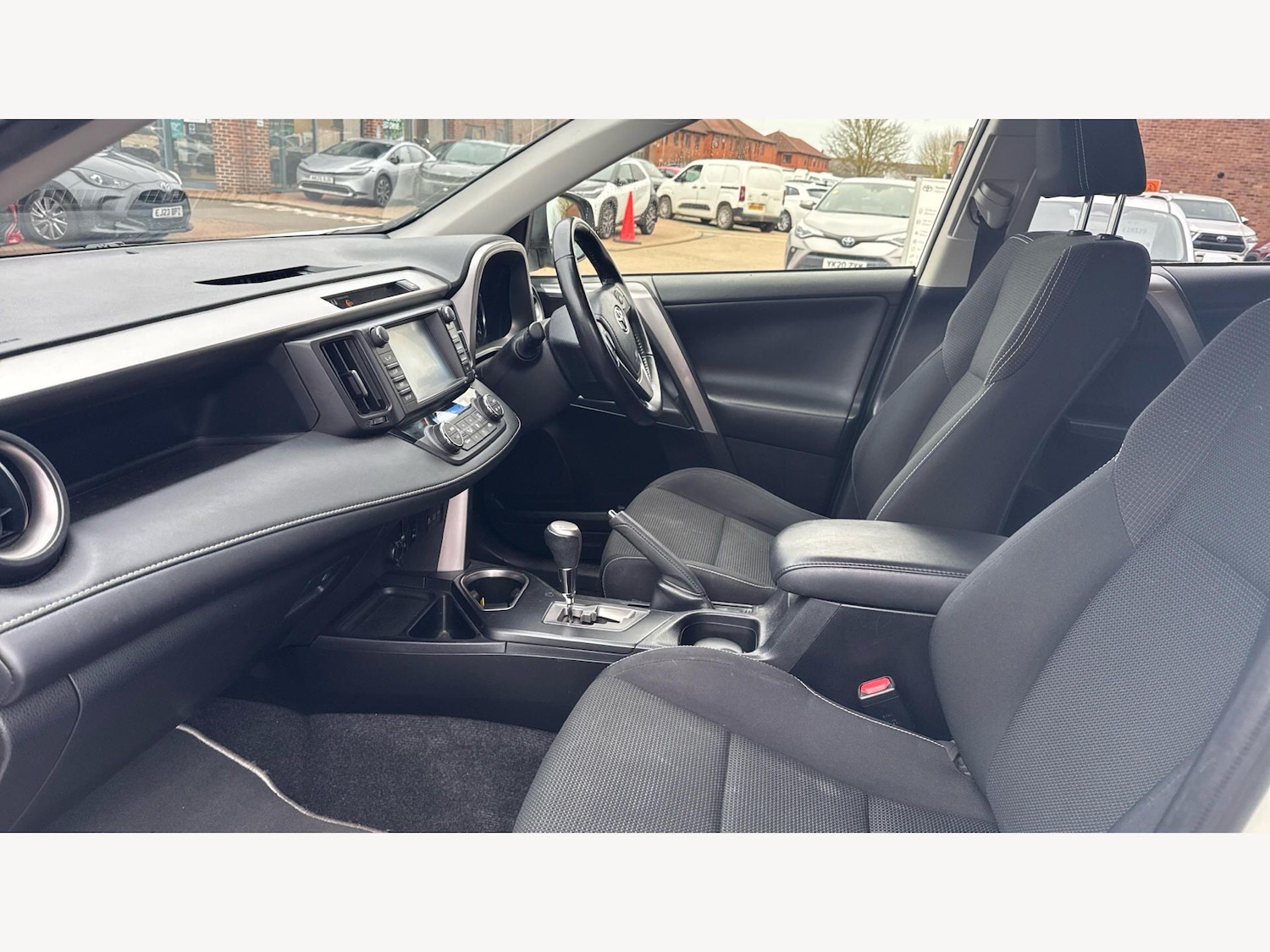 Used Toyota RAV4 2016 for sale - 77798937: Photo 12