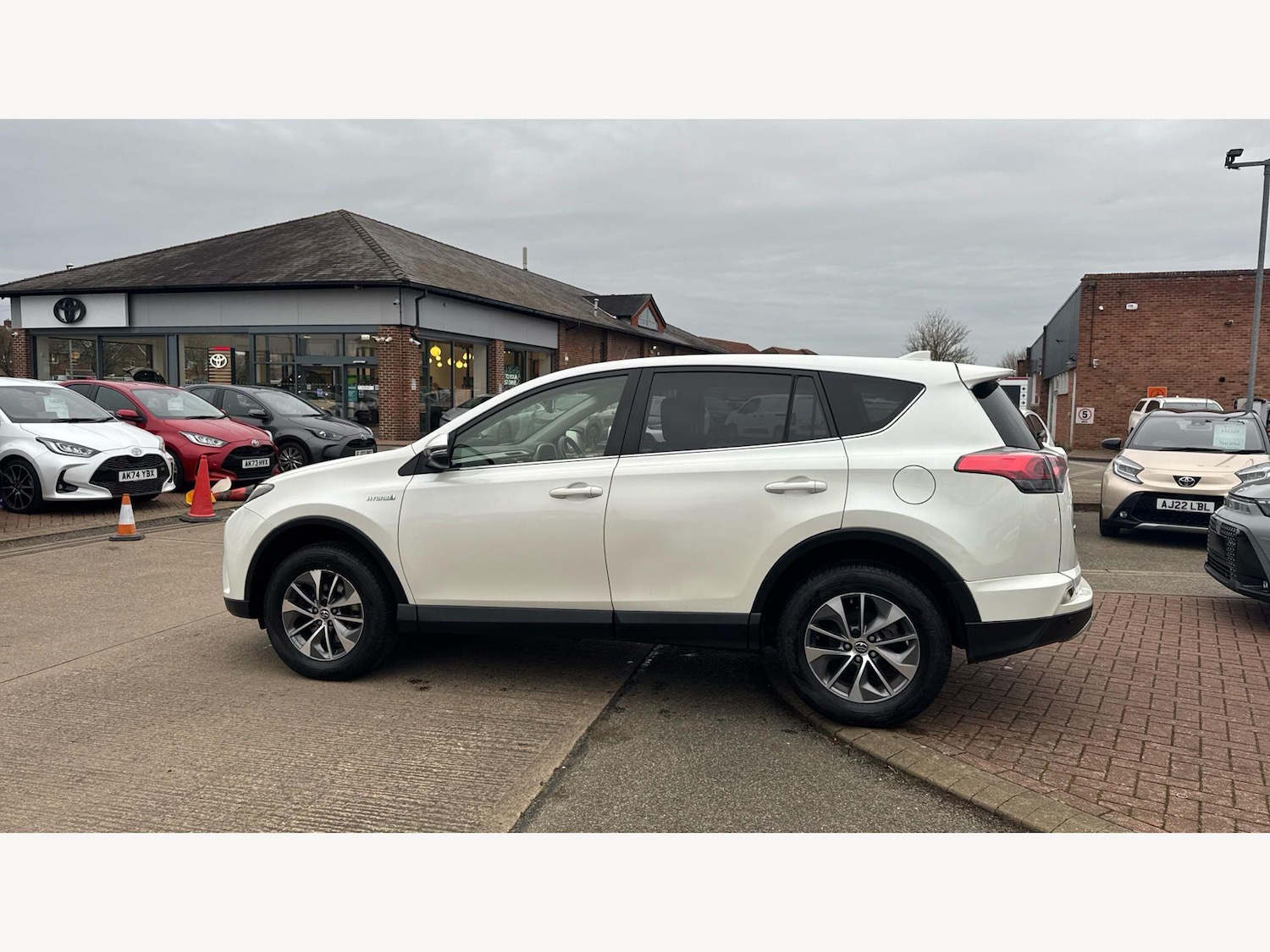 Used Toyota RAV4 2016 for sale - 77798937: Photo 19