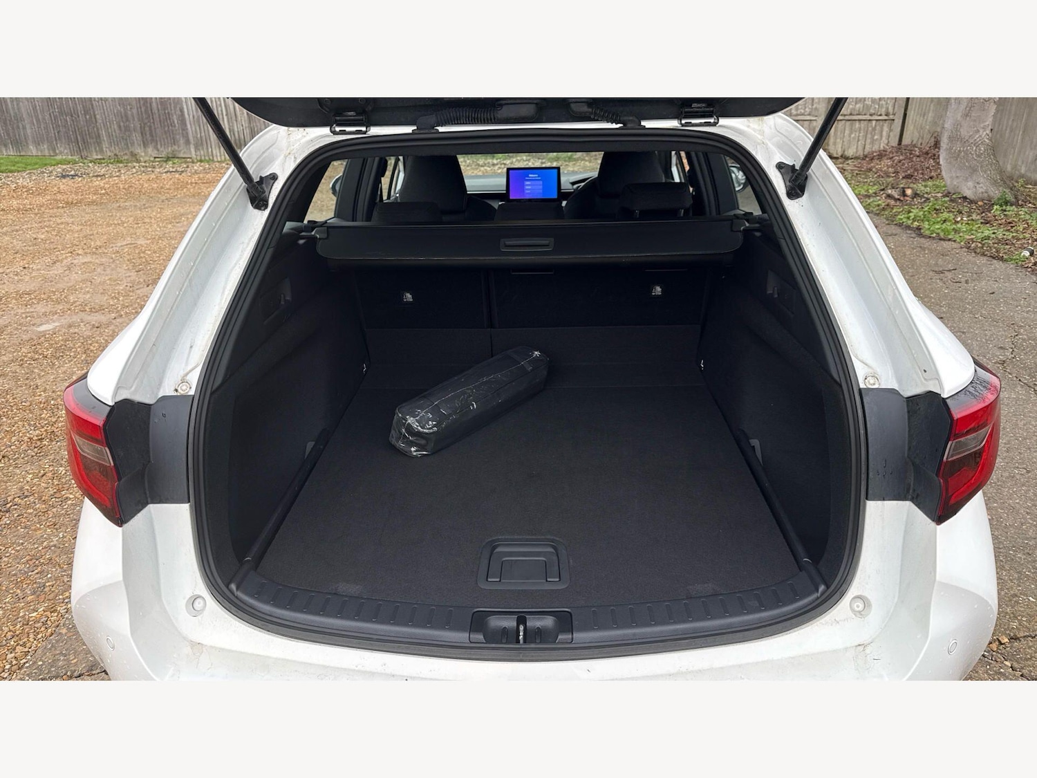 Used Toyota Corolla 2024 for sale - 77940356: Photo 16