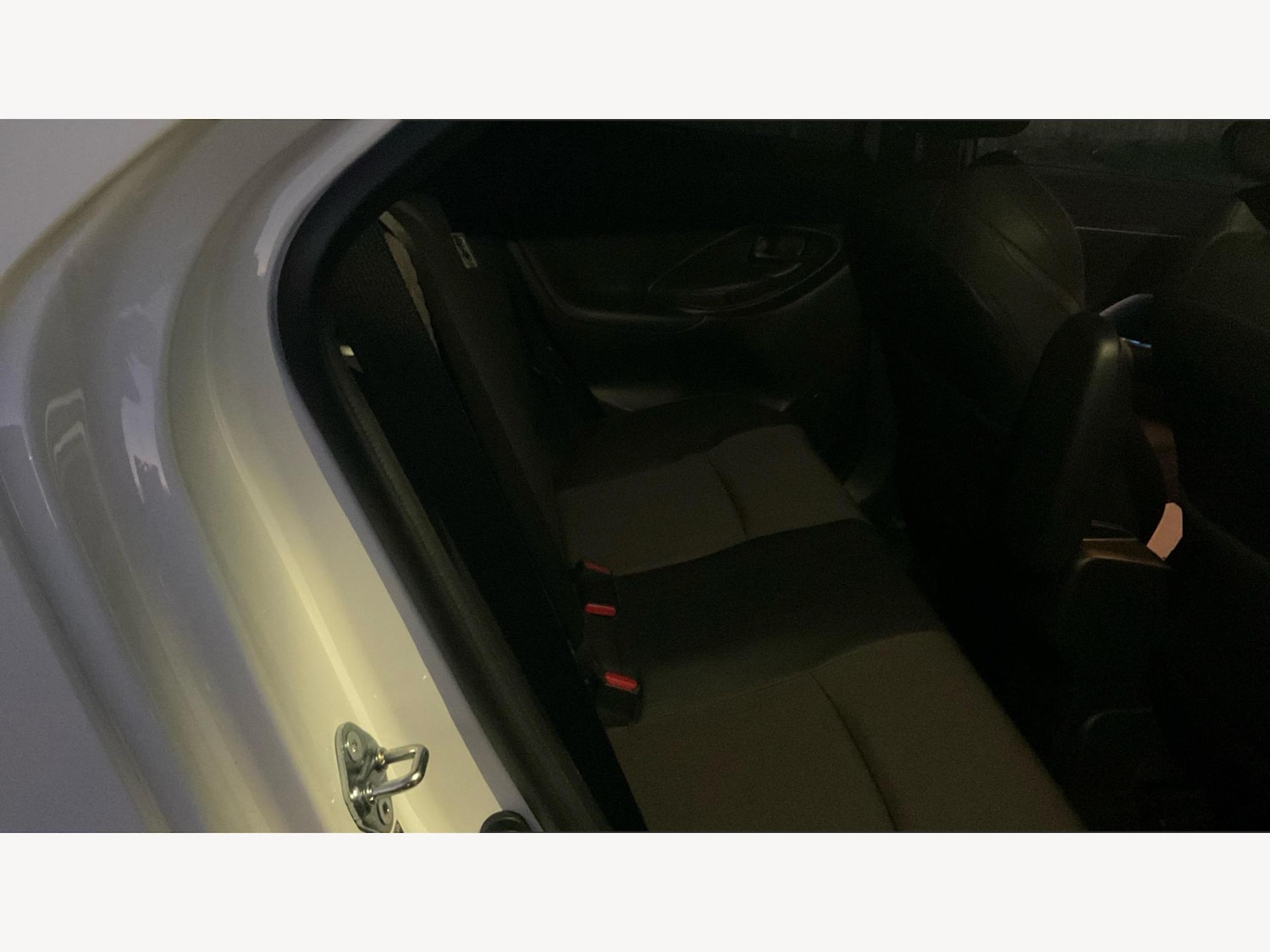 Used Toyota Yaris Cross 2023 for sale - 76715289: Photo 14