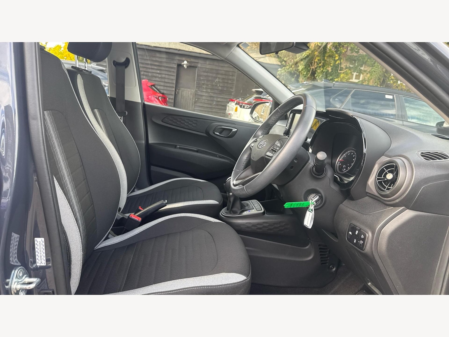 Used Hyundai i10 2023 for sale - 76399317: Photo 13