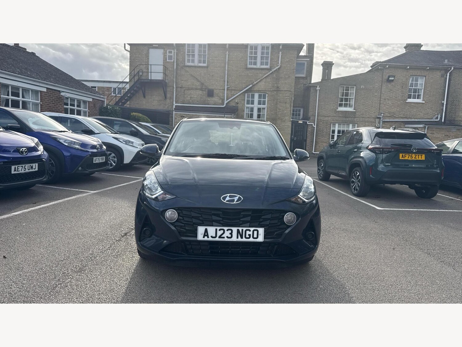 Used Hyundai i10 2023 for sale - 76399317: Photo 17
