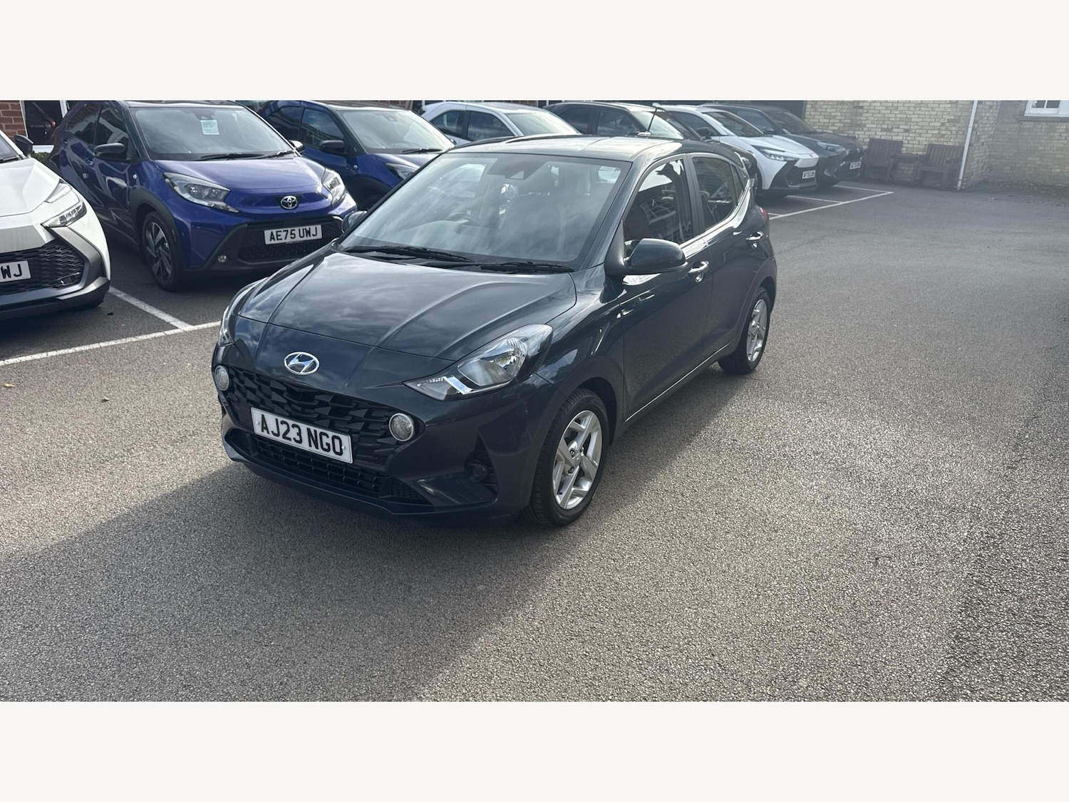 Used Hyundai i10 2023 for sale - 76399317: Photo 29