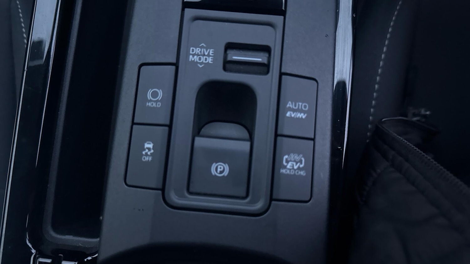 Used Toyota Prius 2025 for sale - 77352065: Photo 39