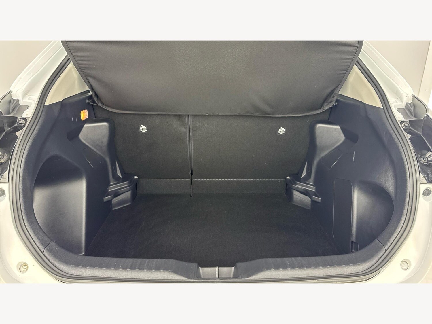 Used Toyota Yaris Cross 2023 for sale - 77468161: Photo 16