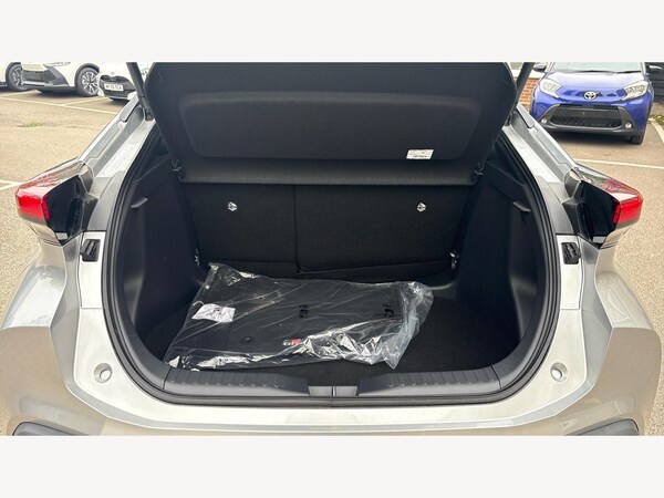 Used Toyota C-HR 2024 for sale - 76151729: Photo 16