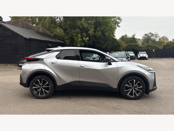Used Toyota C-HR 2024 for sale - 76151729: Photo 18