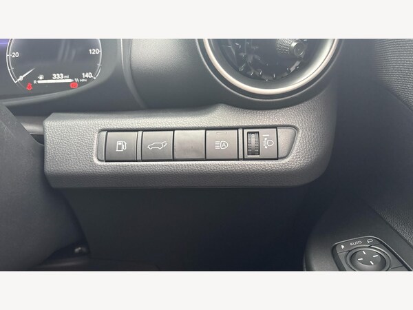 Used Toyota C-HR 2024 for sale - 76151729: Photo 23