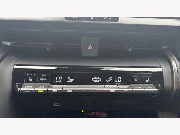 Used Toyota C-HR 2024 for sale - 76151729: Photo 26