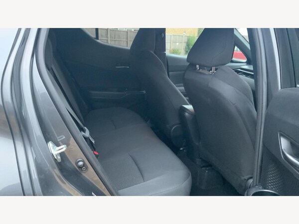 Used Toyota C-HR 2019 for sale - 76325940: Photo 14