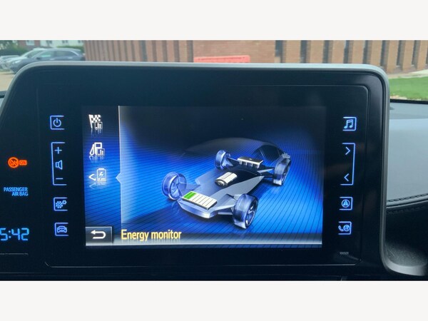 Used Toyota C-HR 2019 for sale - 76325940: Photo 23