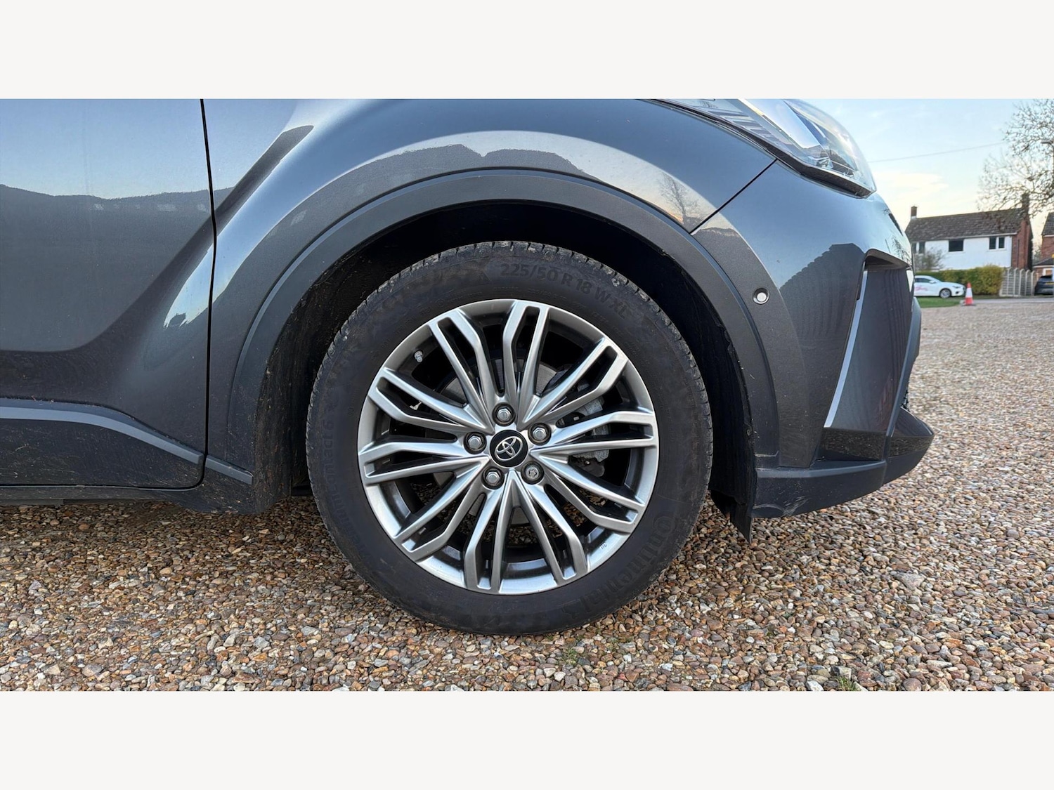 Used Toyota C-HR 2021 for sale - 76942600: Photo 20