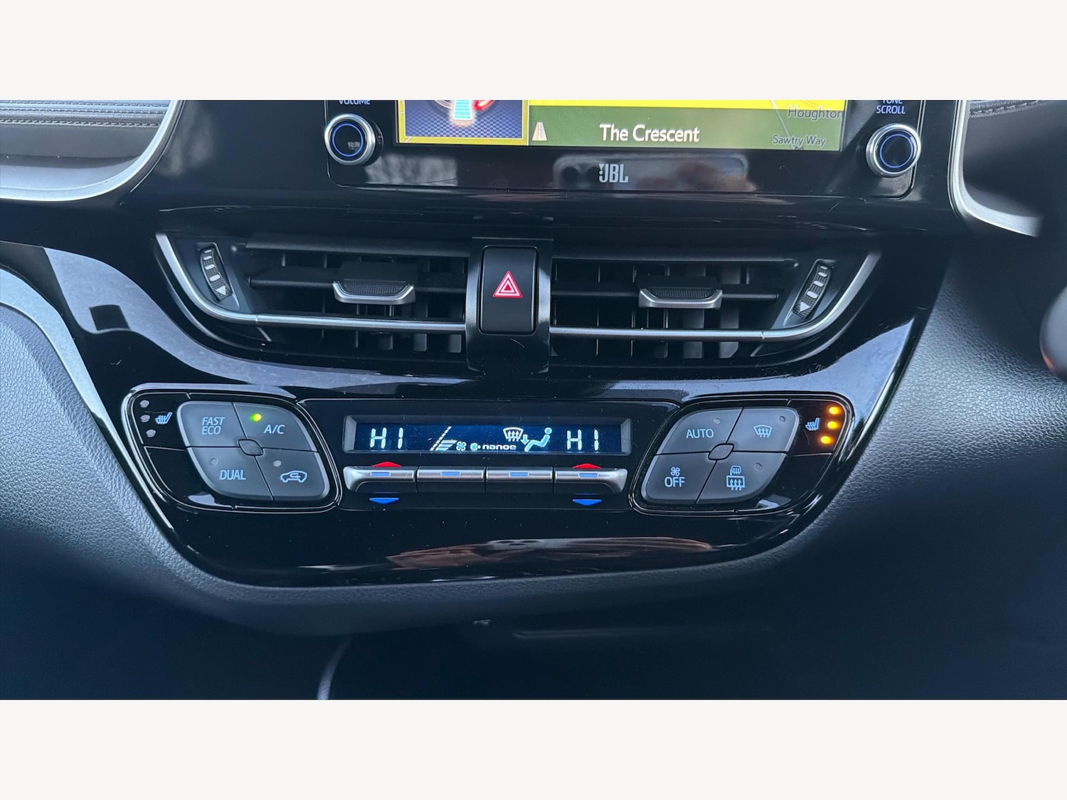 Used Toyota C-HR 2021 for sale - 76942600: Photo 27