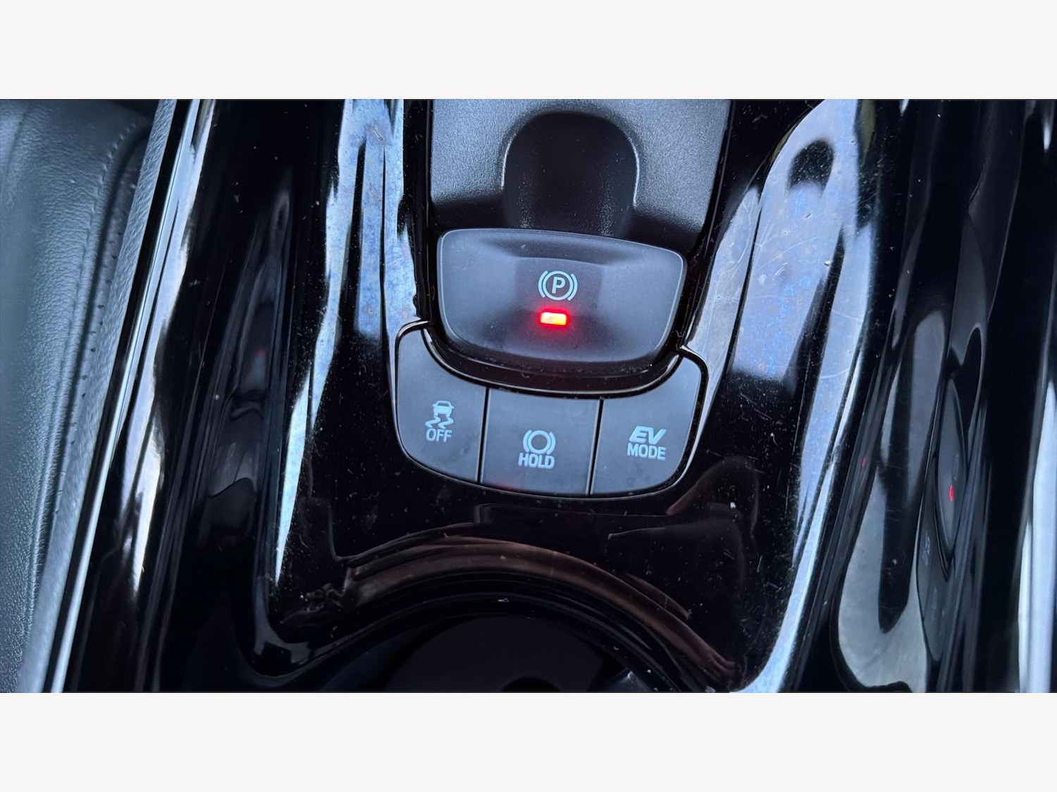 Used Toyota C-HR 2021 for sale - 76942600: Photo 29