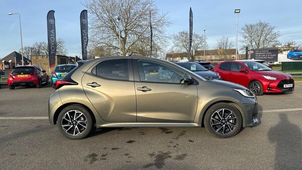 Used Toyota Yaris 2023 for sale - 76188624: Photo 17