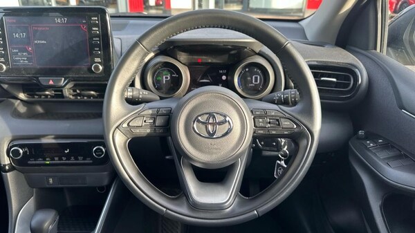 Used Toyota Yaris 2023 for sale - 76188624: Photo 8