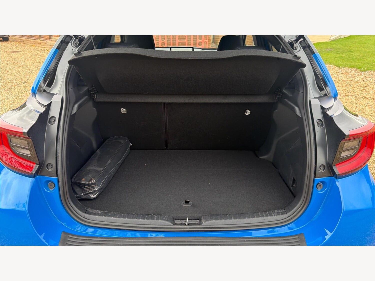 Used Toyota Yaris 2024 for sale - 76538595: Photo 16