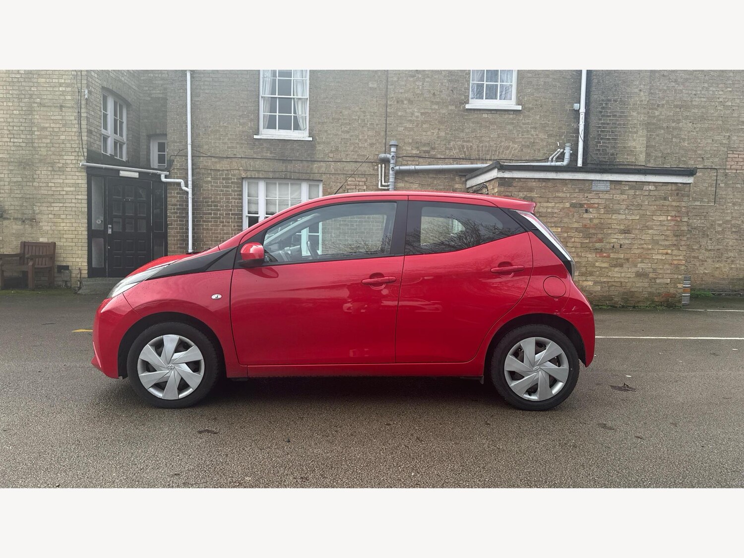 Used Toyota AYGO 2017 for sale - 77496782: Photo 19