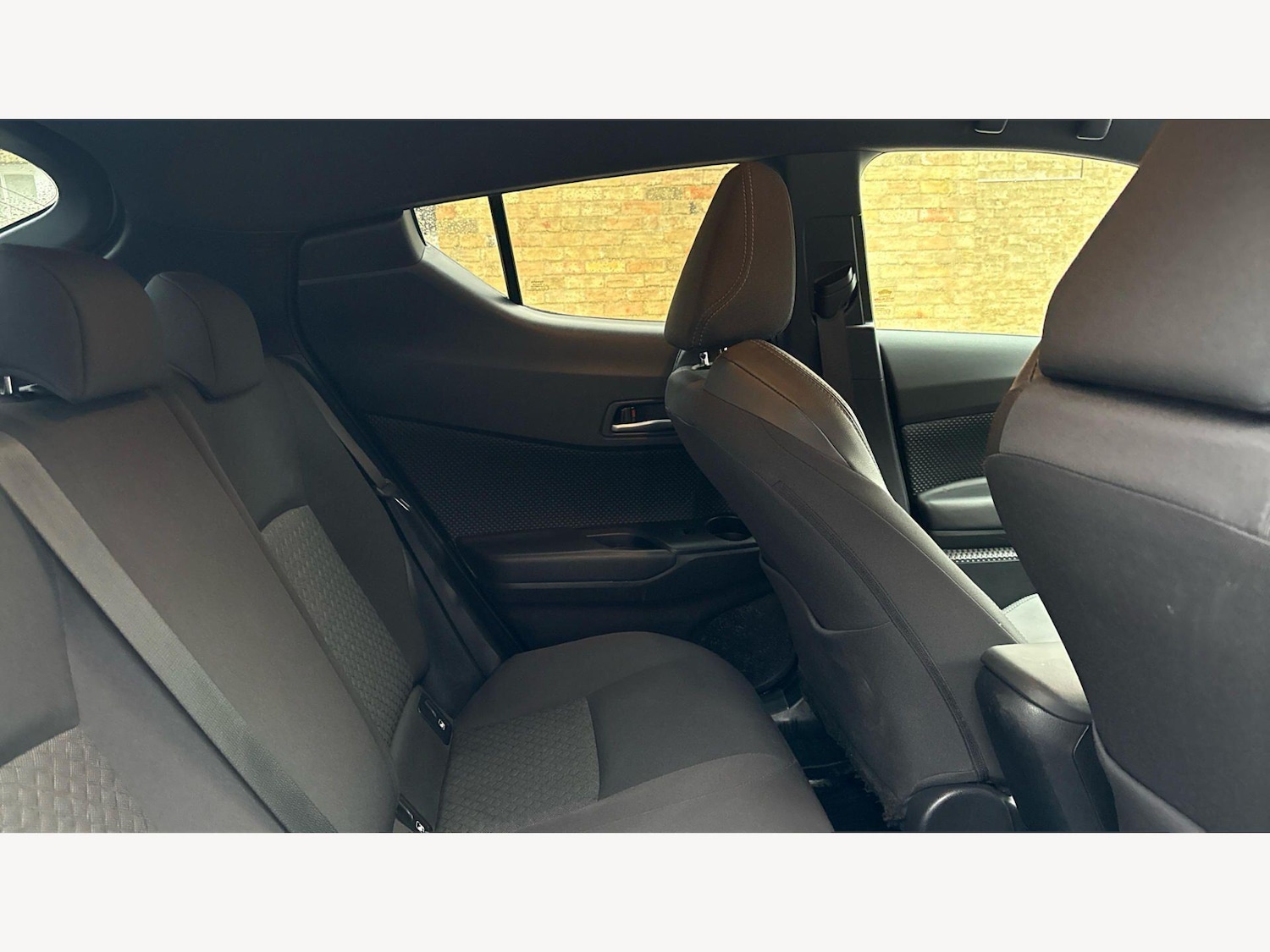 Used Toyota C-HR 2022 for sale - 77683854: Photo 14