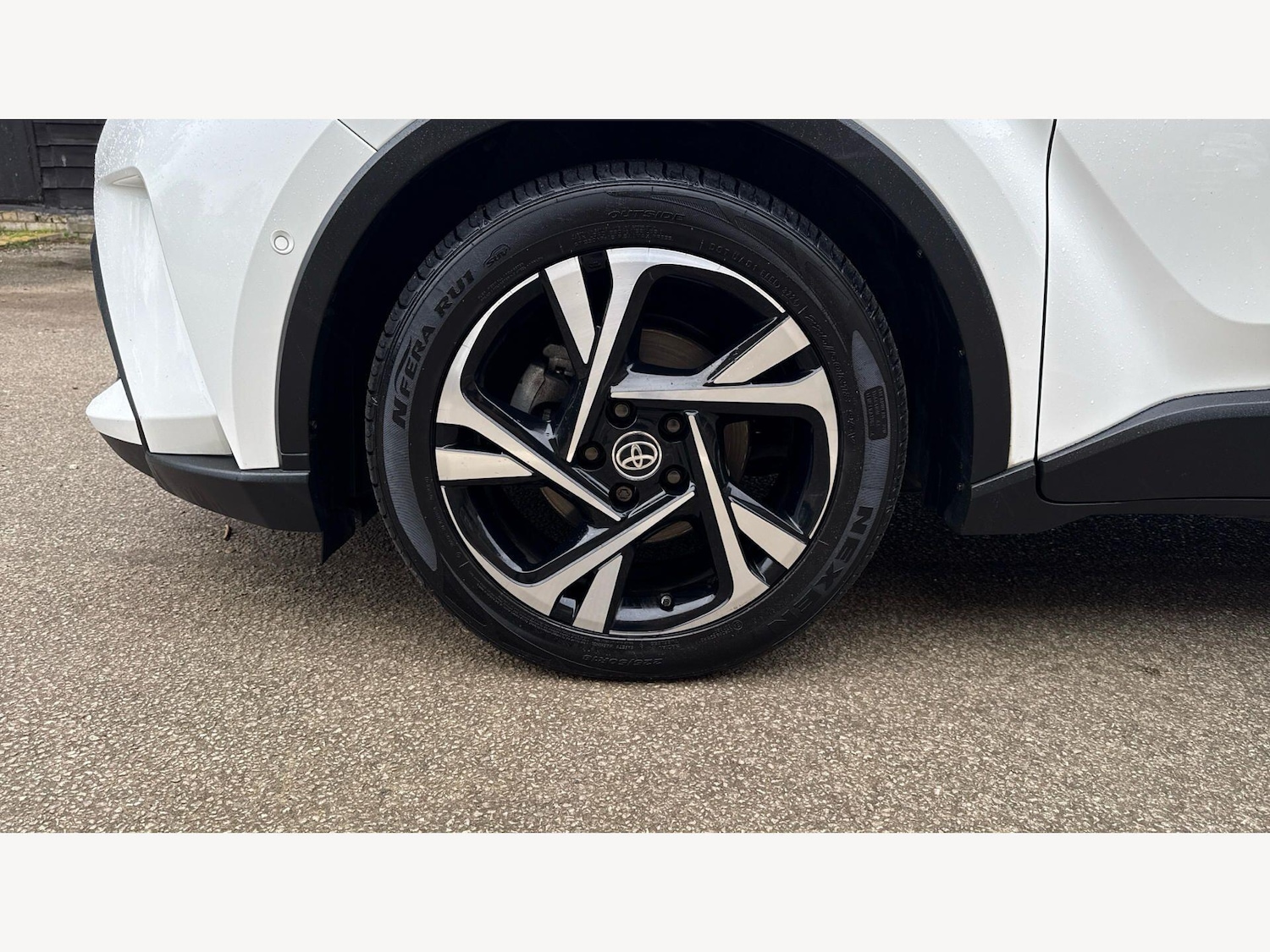 Used Toyota C-HR 2022 for sale - 77683854: Photo 26