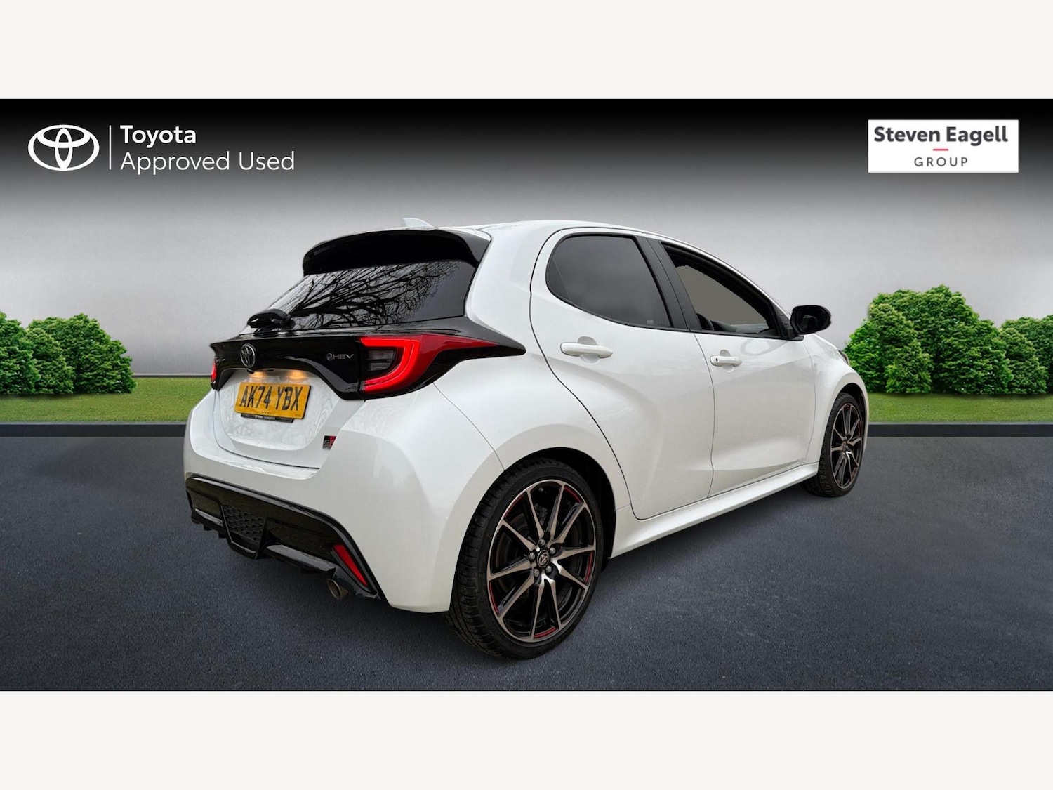 Used Toyota Yaris 2024 for sale - 77637915: Photo 2