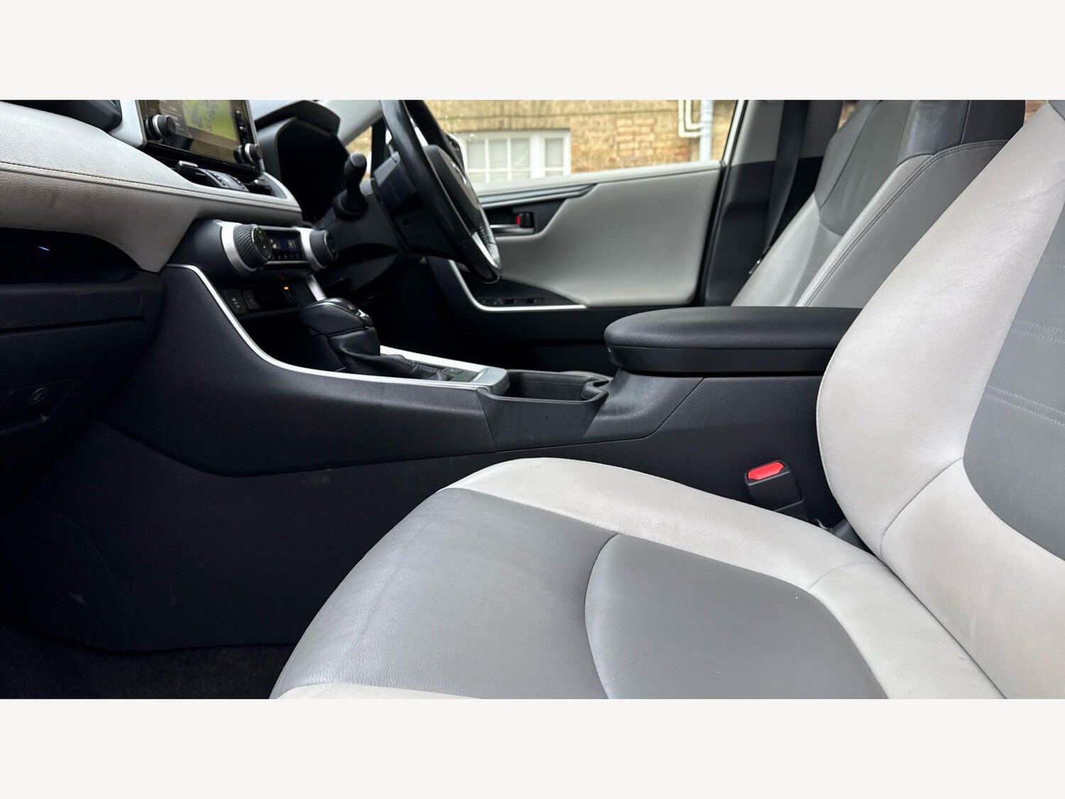 Used Toyota RAV4 for sale - 77611601: Photo 12