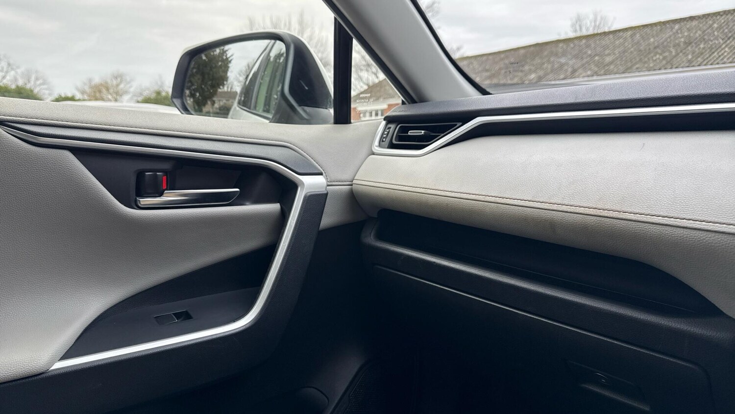 Used Toyota RAV4 for sale - 77611601: Photo 36