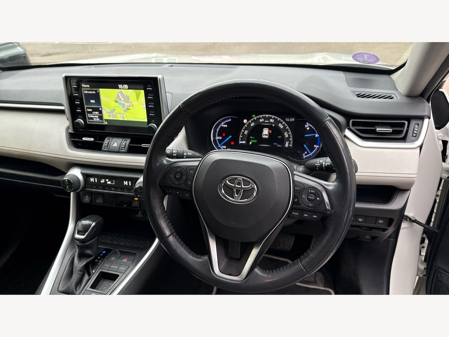 Used Toyota RAV4 for sale - 77611601: Photo 8