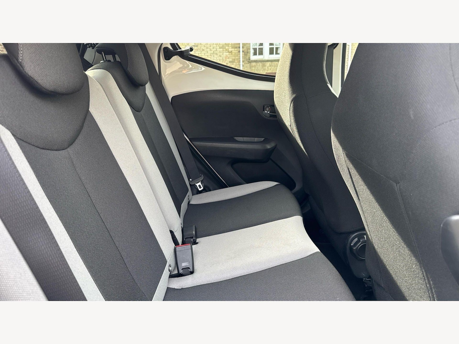 Used Toyota AYGO 2018 for sale - 77611596: Photo 14