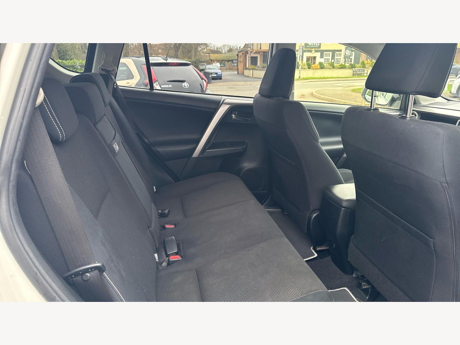 Used Toyota RAV4 2016 for sale - 77624969: Photo 14