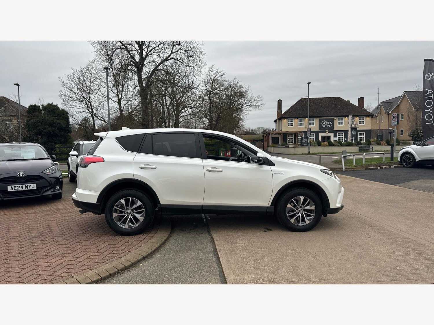 Used Toyota RAV4 2016 for sale - 77624969: Photo 18