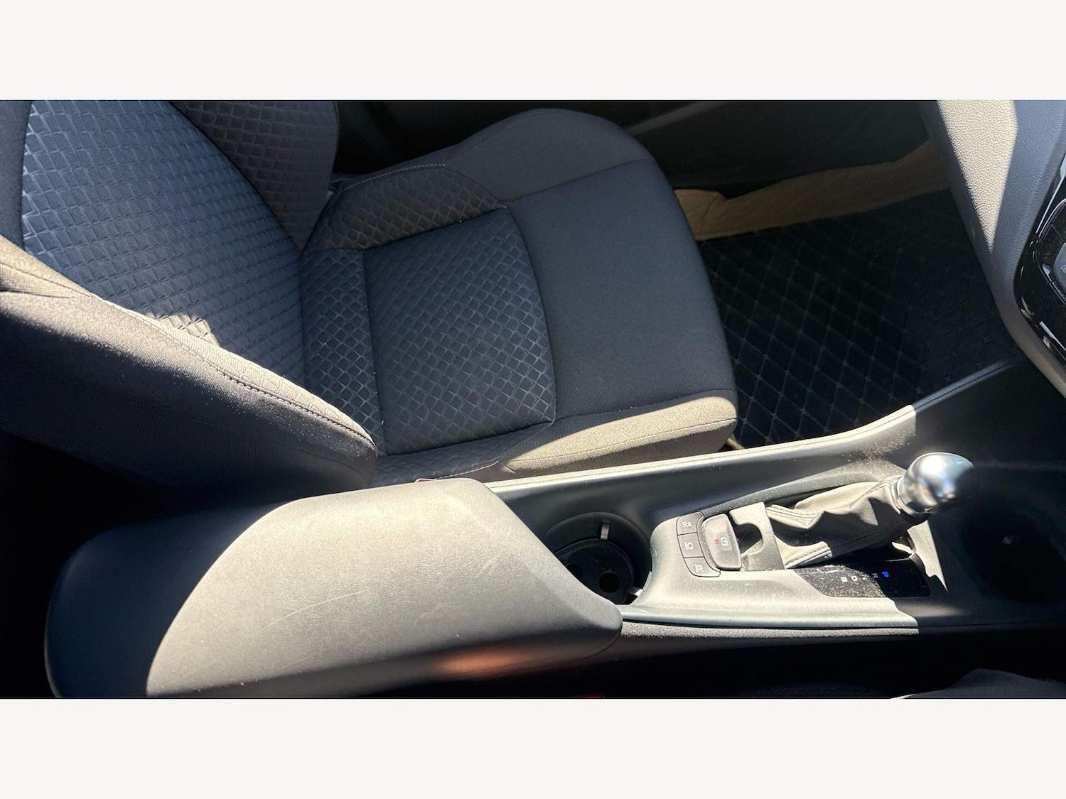 Used Toyota C-HR for sale - 77982259: Photo 29