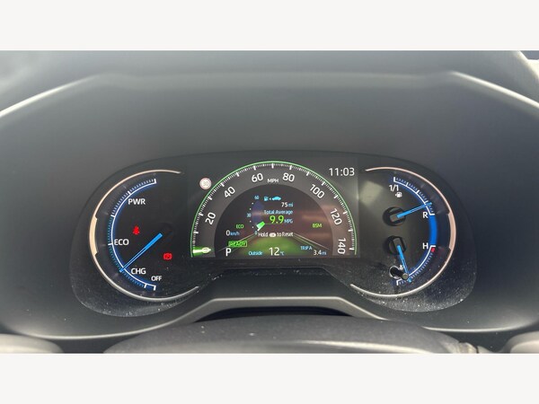 Used Toyota RAV4 2021 for sale - 76151550: Photo 11