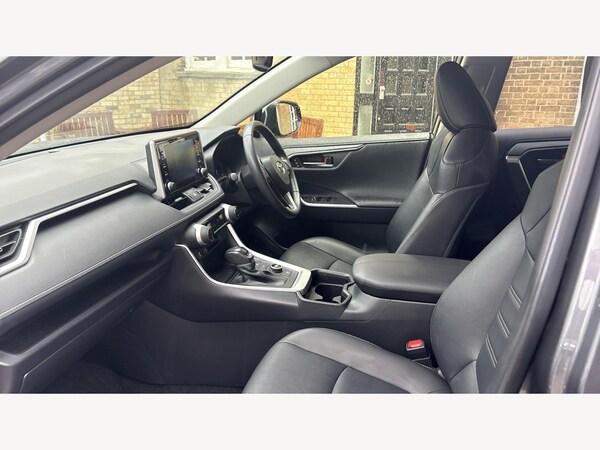 Used Toyota RAV4 2021 for sale - 76151550: Photo 12