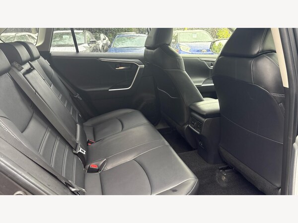 Used Toyota RAV4 2021 for sale - 76151550: Photo 14