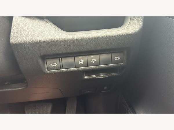 Used Toyota RAV4 2021 for sale - 76151550: Photo 25