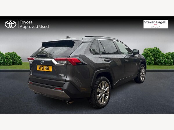 Used Toyota RAV4 2021 for sale - 76151550: Photo 2