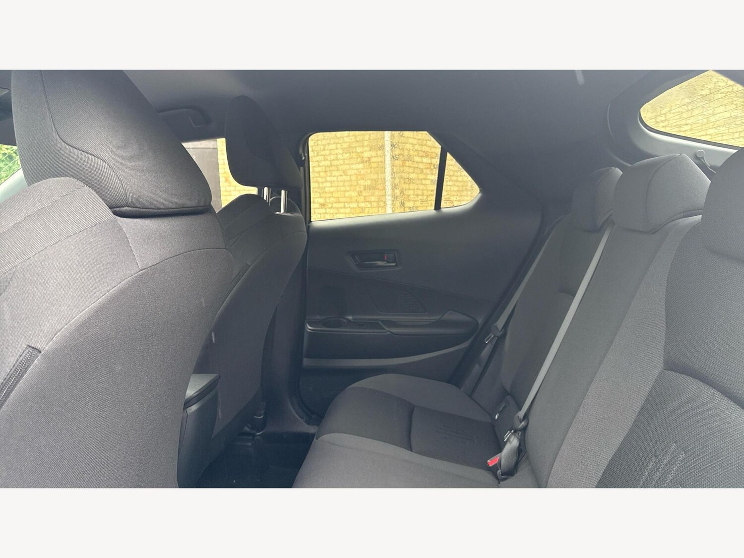 Used Toyota C-HR 2025 for sale - 77612420: Photo 15