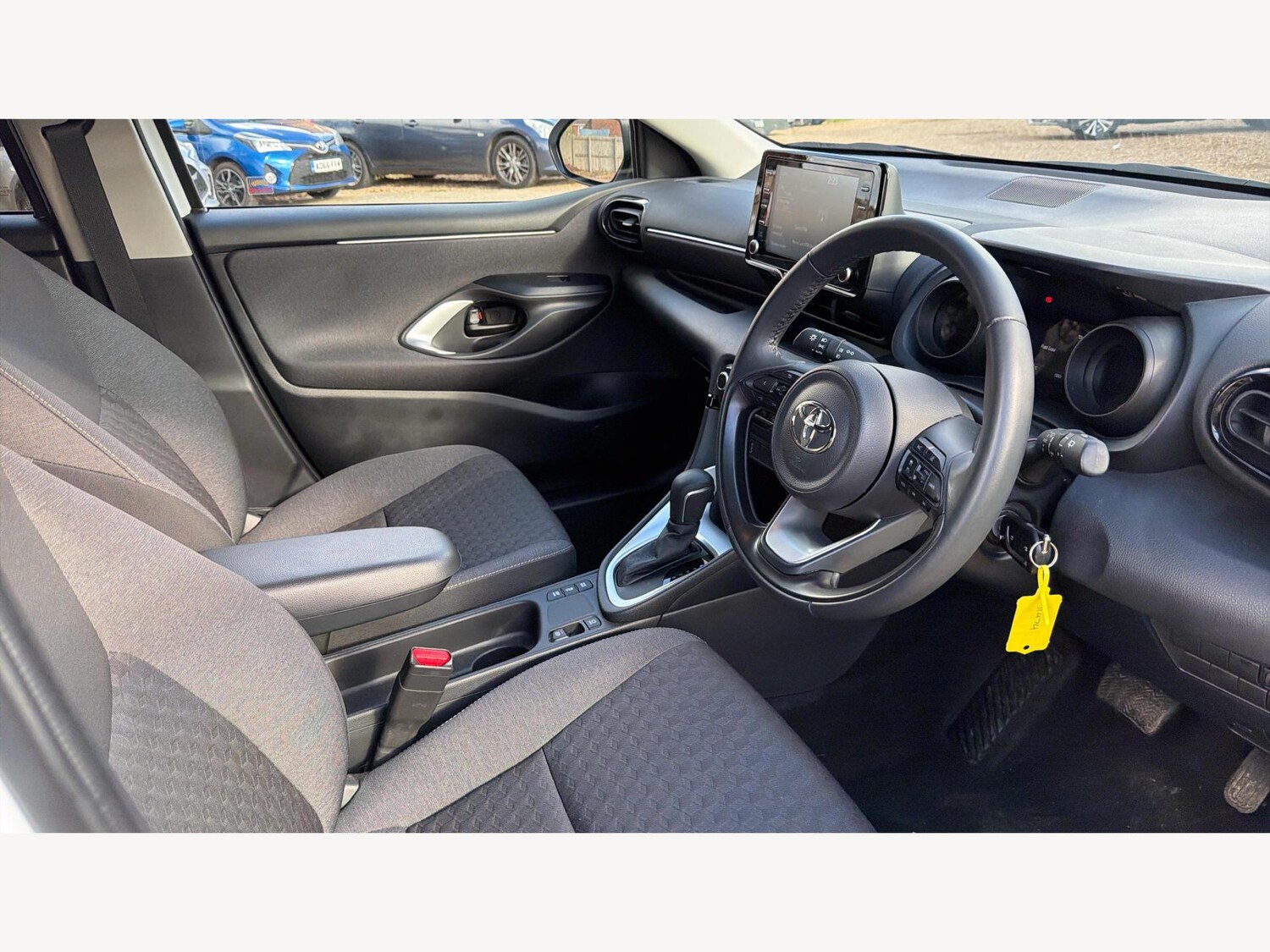 Used Toyota Yaris 2023 for sale - 76499663: Photo 13